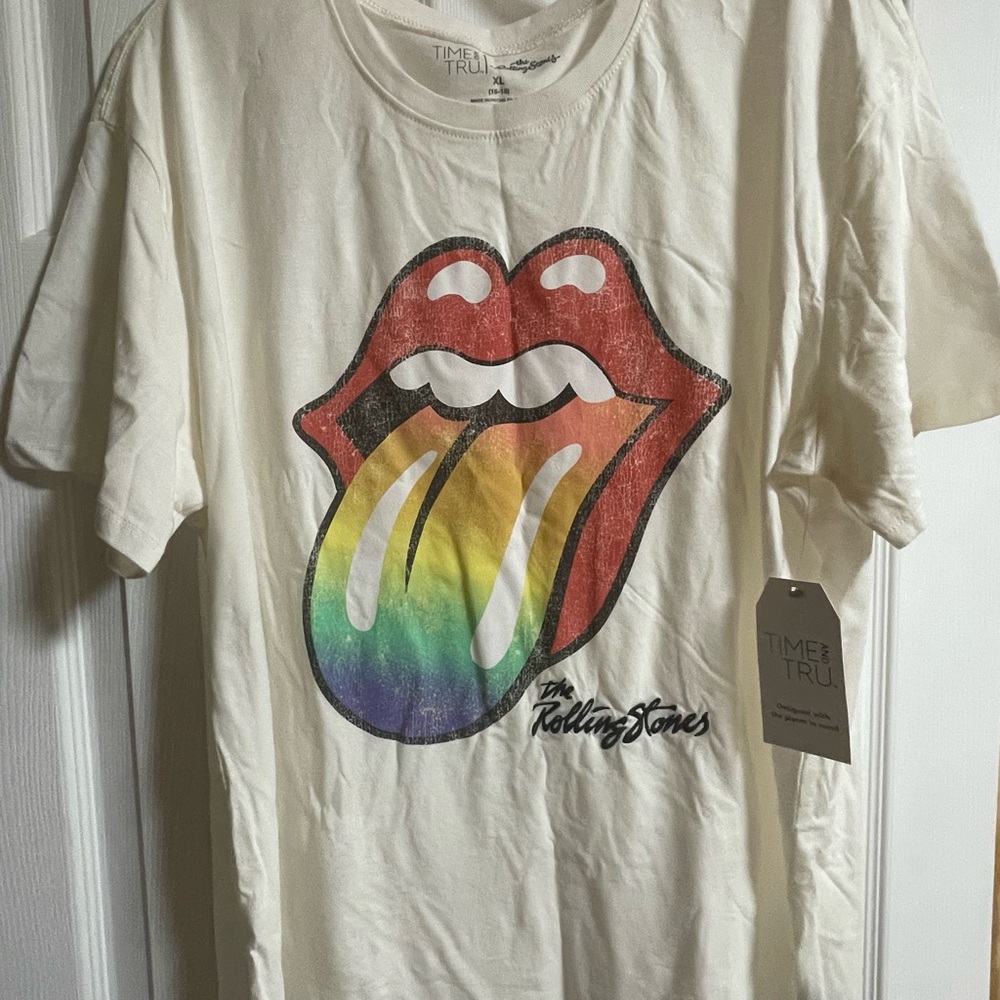 NWT Time and Tru  Rolling Stones T-Shirt Cream with Rainbow Design